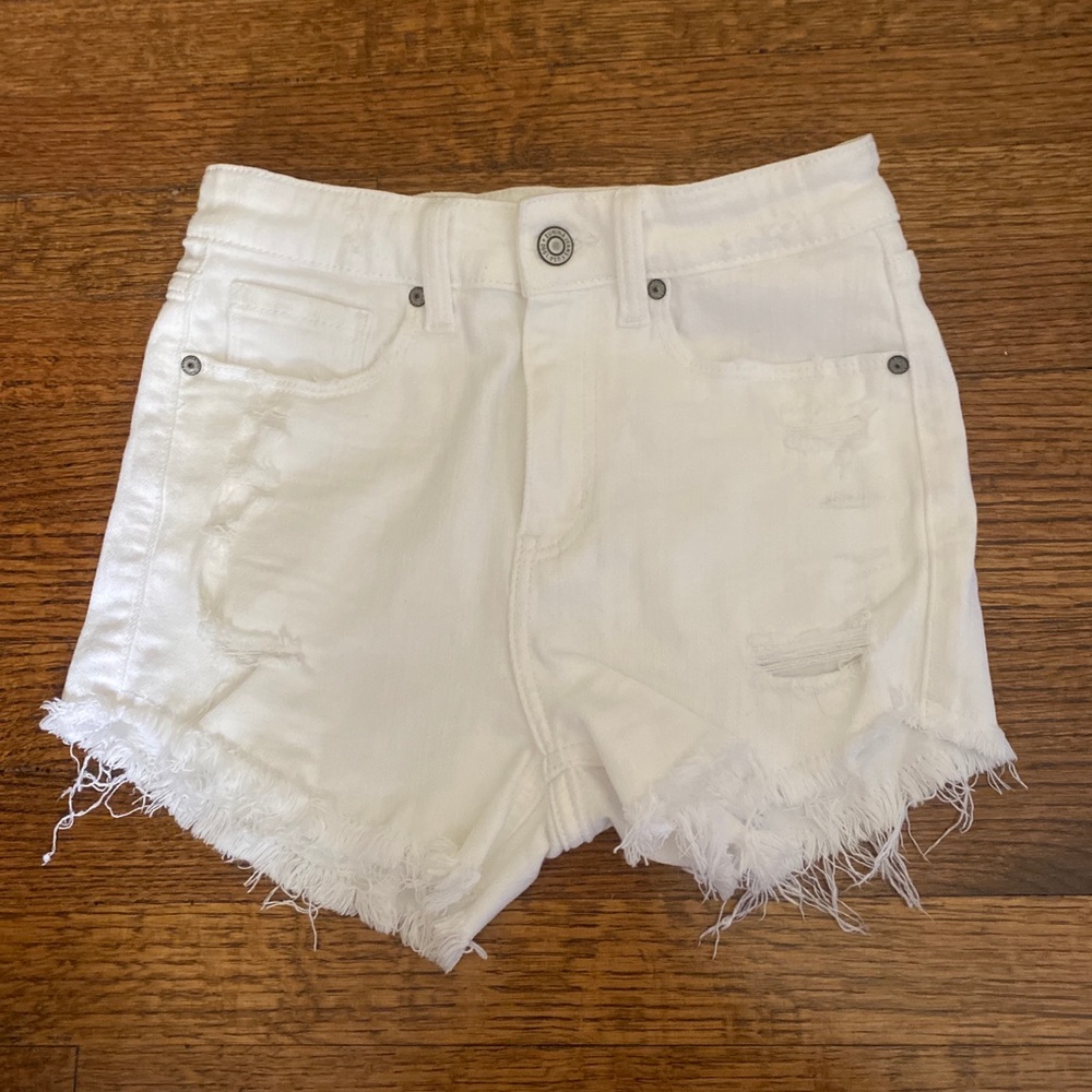 NEVER WORN white Eunina jean shorts high rise